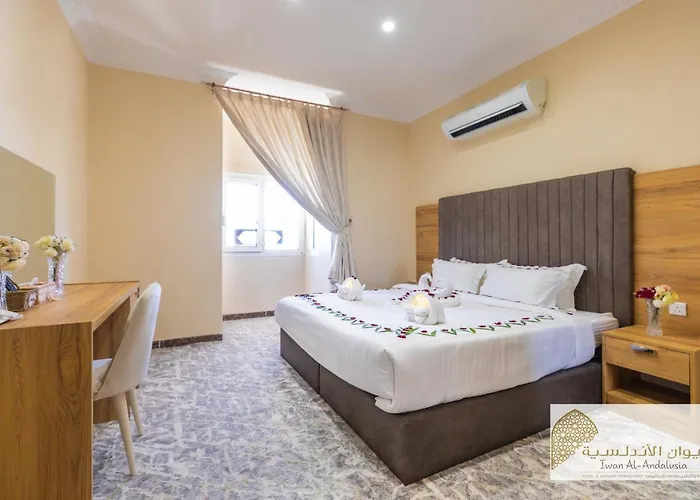 Lavent Park Hotel Suites